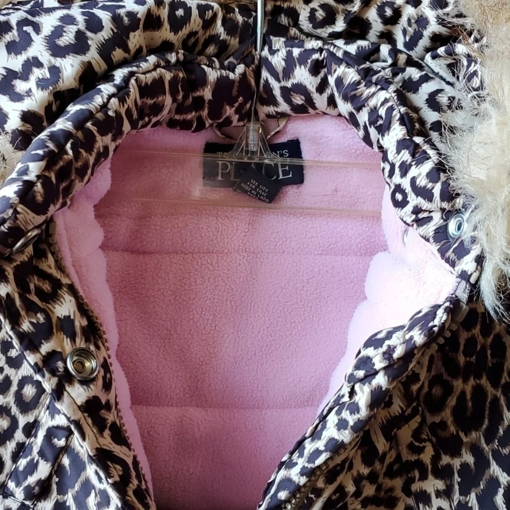 The Children's Place animal print ski jacket with removable hood. Size 6 -9 mo